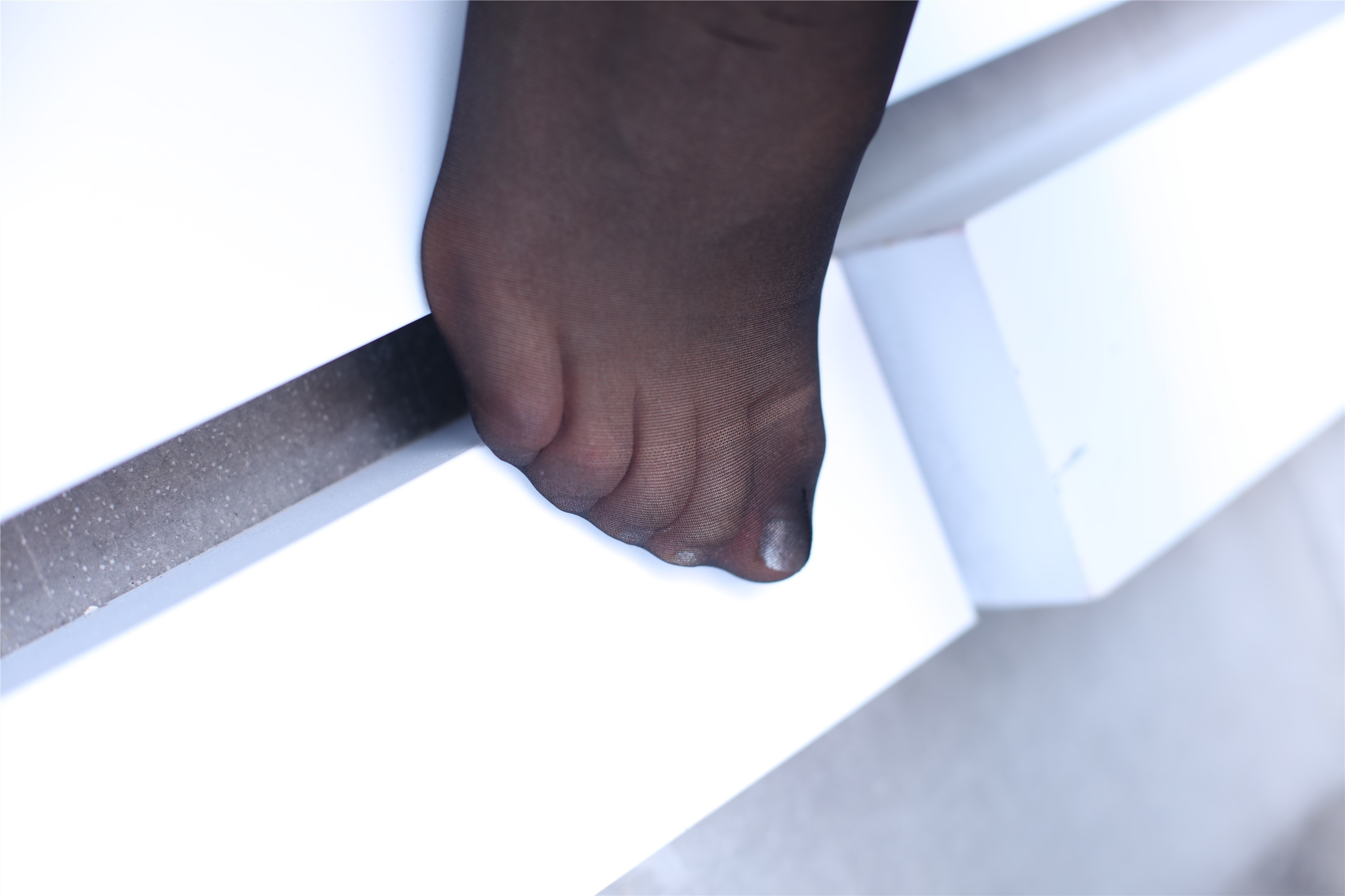 奈丝写真 NO.065 高高-针织裙搭配黑丝